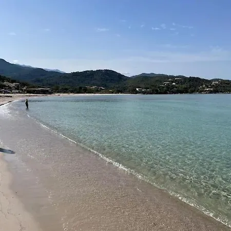 Neuve Avec Grande Piscine Chauffée Vue Conca