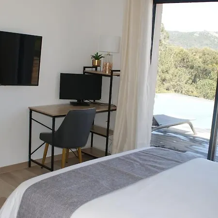 Neuve Avec Grande Piscine Chauffee Vue * Conca