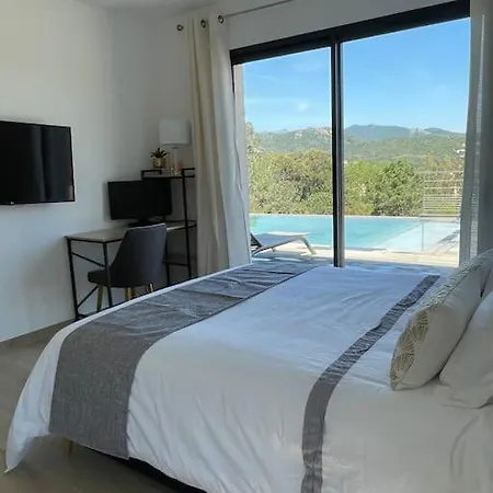 Neuve Avec Grande Piscine Chauffee Vue * Conca