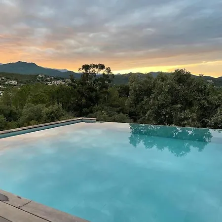 Villa Neuve Avec Grande Piscine Chauffee Vue *